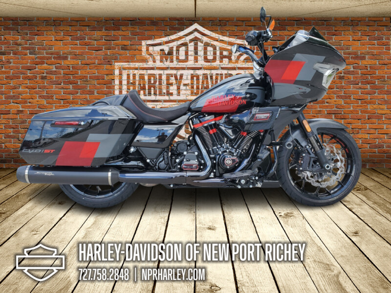 2025 Harley-Davidson<sup>®</sup> CVO™ Road Glide® ST