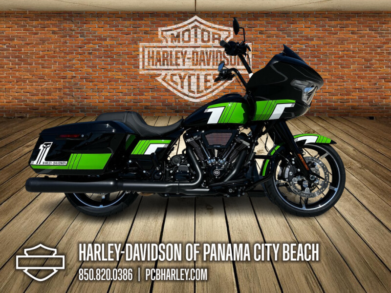 2025 Harley-Davidson<sup>®</sup> Road Glide®
