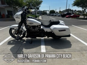 2025 Harley-Davidson<sup>®</sup> Street Glide® thumb 0