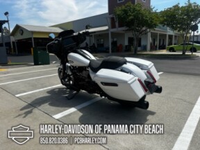 2025 Harley-Davidson<sup>®</sup> Street Glide® thumb 1