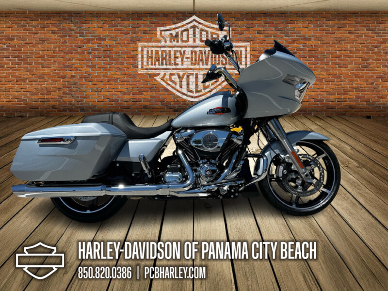 2025 Harley-Davidson<sup>®</sup> Road Glide®
