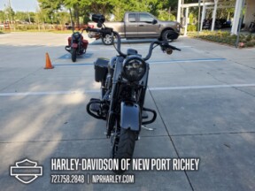 2025 Harley-Davidson<sup>®</sup> Road King<sup>®</sup> Special thumb 3