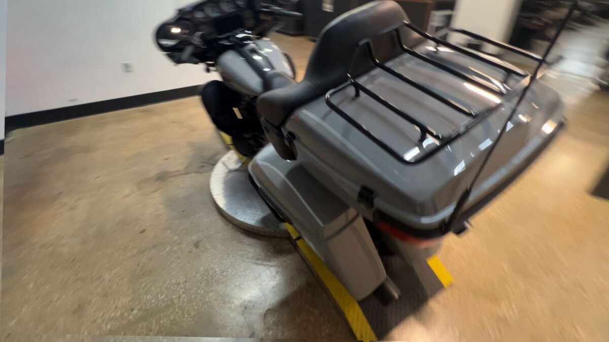 2024 Harley-Davidson Ultra Limited FLHTK - Photo 2