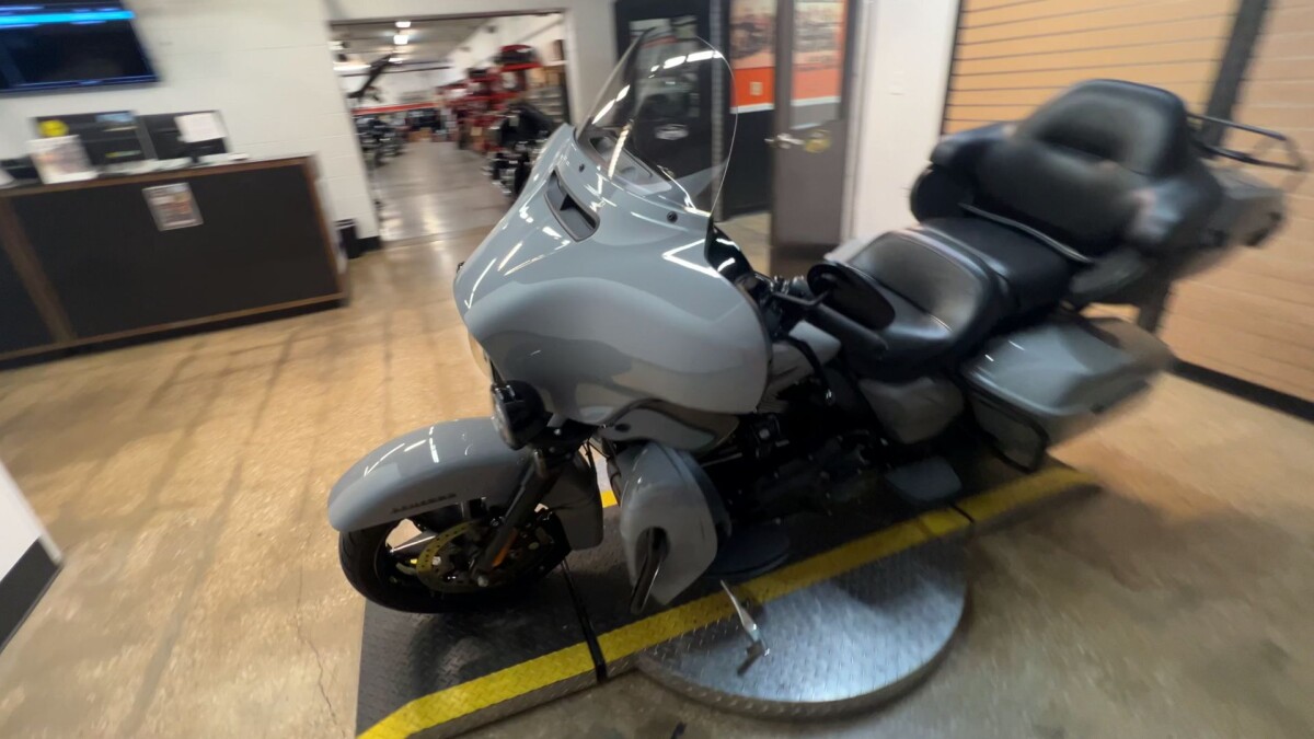 2024 Harley-Davidson Ultra Limited FLHTK - Photo 8