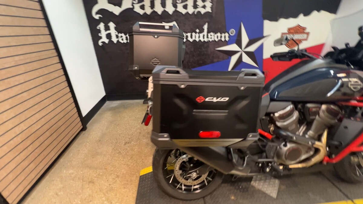 2025 Harley-Davidson CVO Pan America RA1250SE - Photo 4