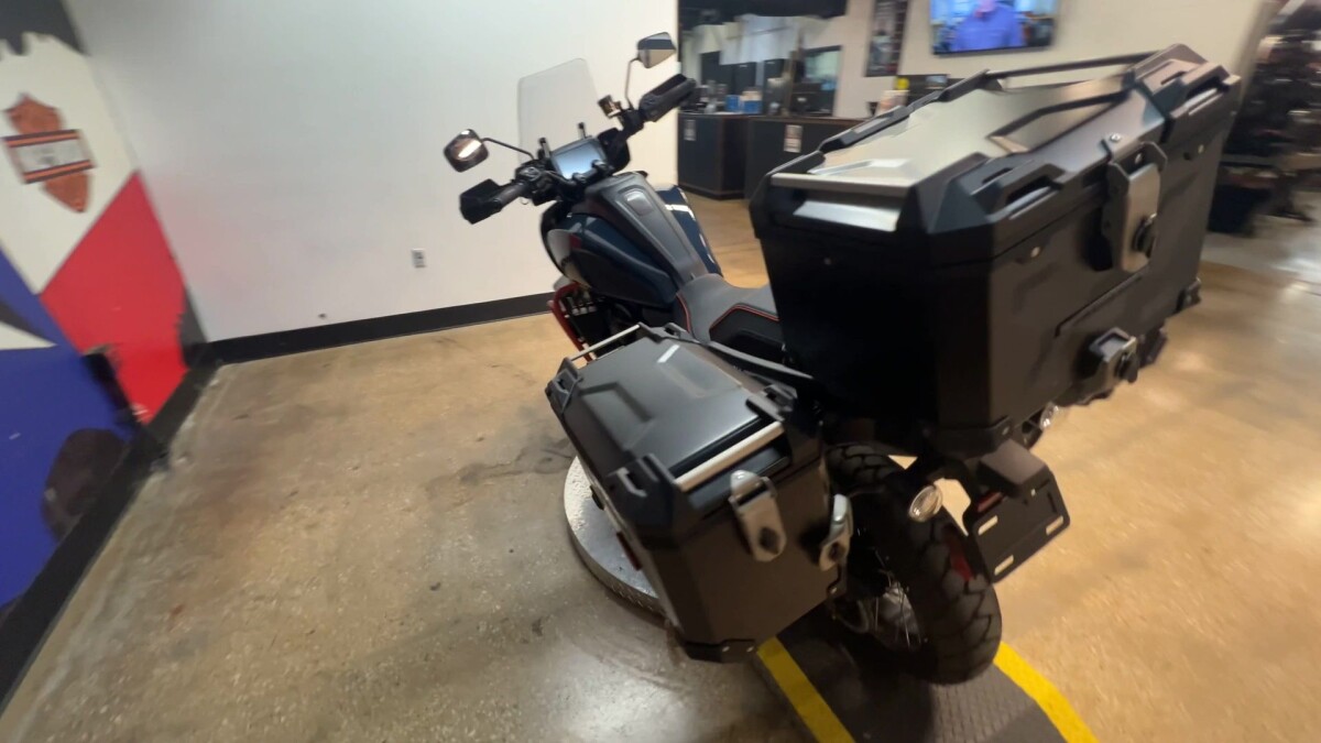 2025 Harley-Davidson CVO Pan America RA1250SE - Photo 2