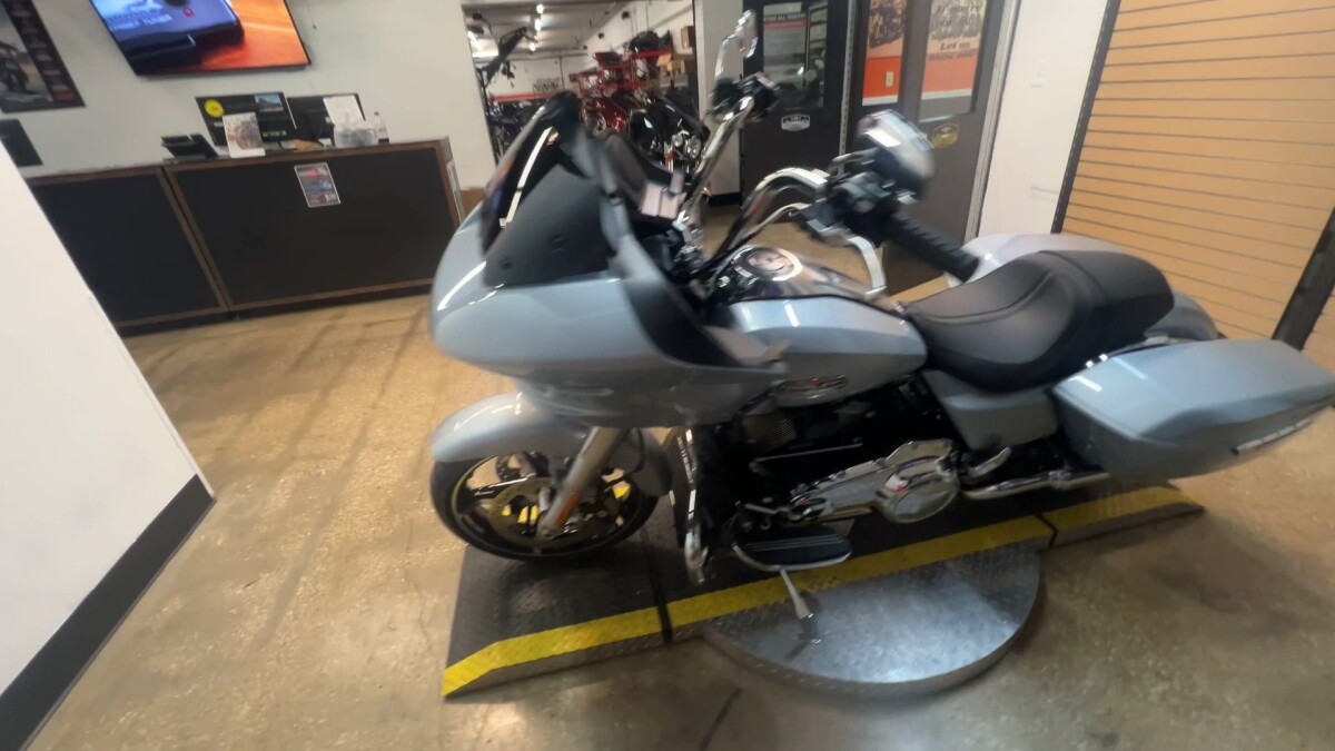 2025 Harley-Davidson Road Glide FLTRX - Photo 8