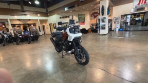 2024 Harley-Davidson<sup>®</sup> Pan America™ 1250 Red Rock / Birch White thumb 2