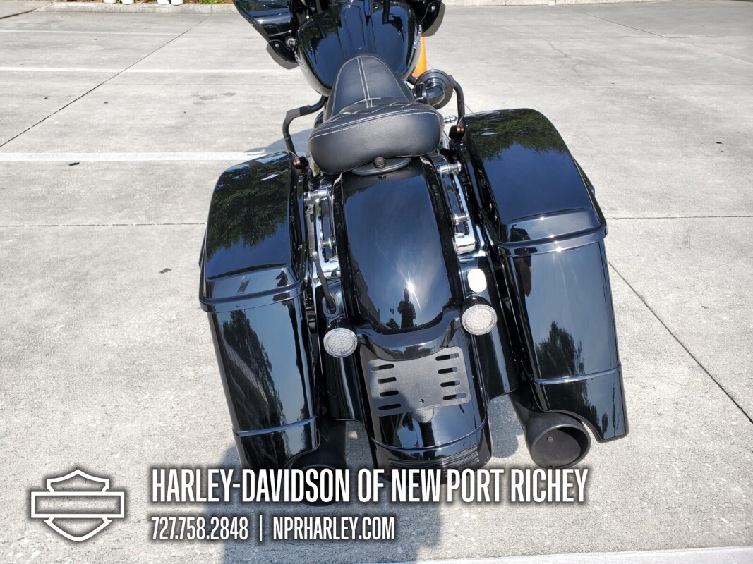 2017 Harley-Davidson® Road Glide® Special, photo 8
