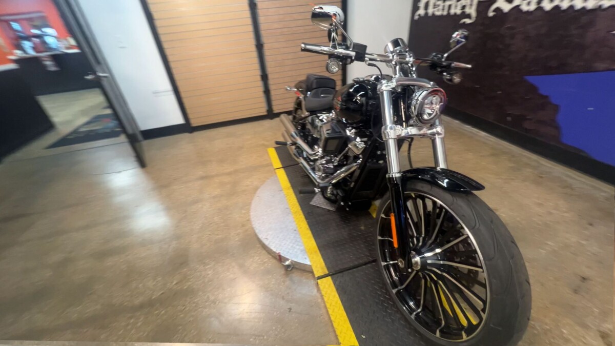 2025 Harley-Davidson Breakout FXBR - Photo 6