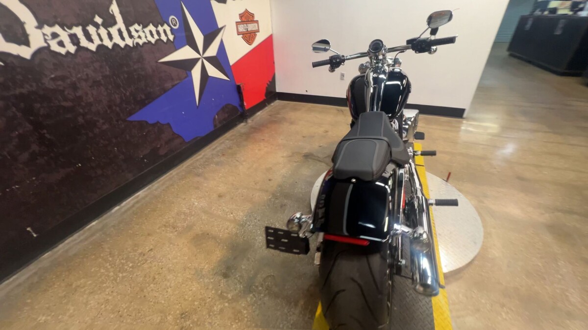 2025 Harley-Davidson Breakout FXBR - Photo 2