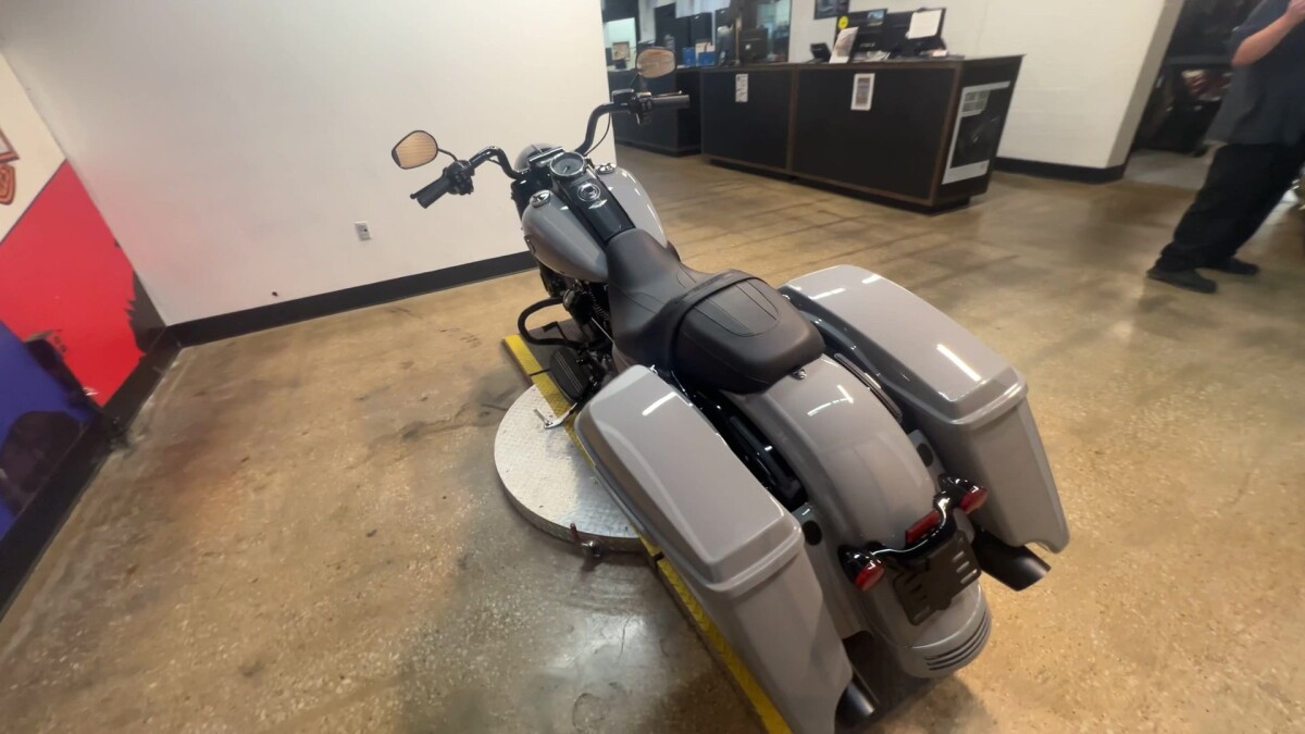 2025 Harley-Davidson Road King Special FLHRXS - Photo 2