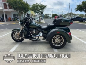 2019 Harley-Davidson<sup>®</sup> Tri Glide<sup>®</sup> Ultra thumb 0