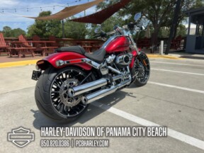 2025 Harley-Davidson<sup>®</sup> Breakout® thumb 3