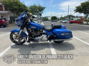 2025 Harley-Davidson<sup>®</sup> Street Glide® thumb 0