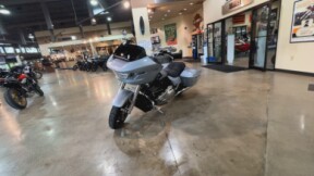 2025 Harley-Davidson<sup>®</sup> Road Glide® Atlas Silver Metallic thumb 0