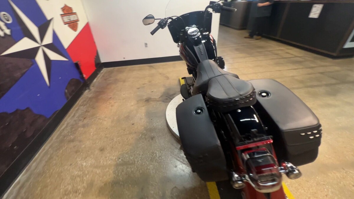 2025 Harley-Davidson Heritage Classic FLHC - Photo 3