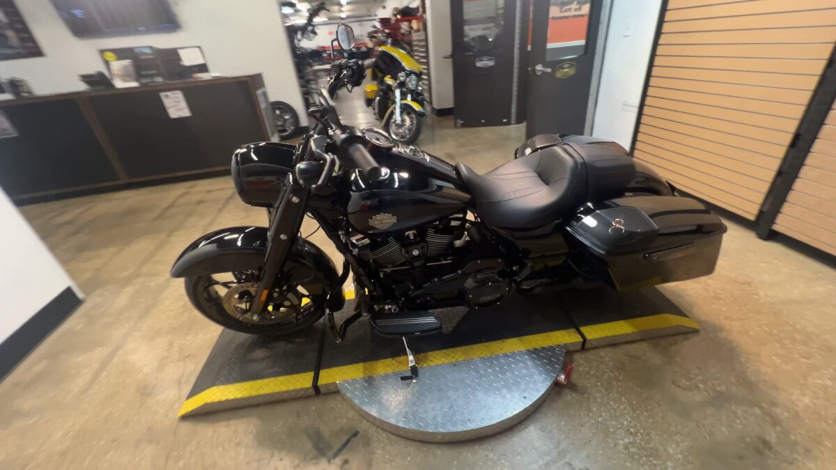 2025 Harley-Davidson Road King Special FLHRXS - Photo 8