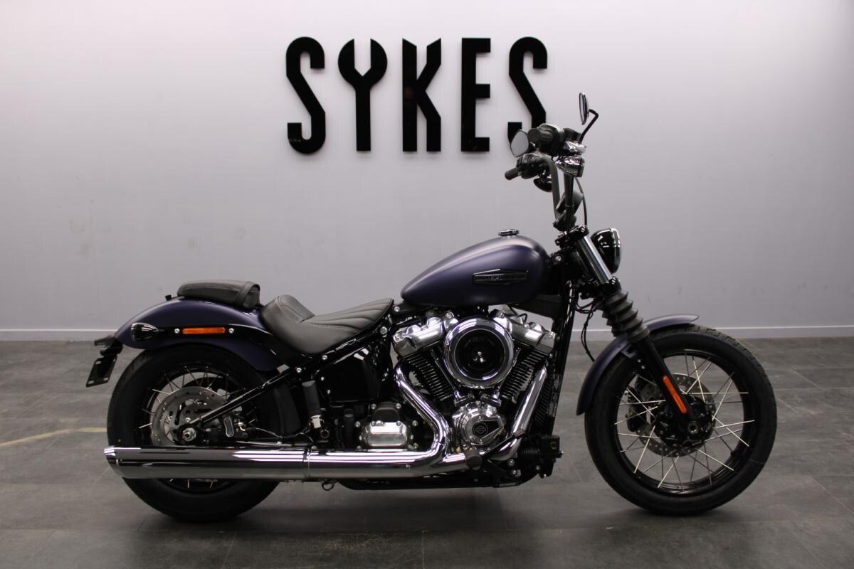 2025 Harley-Davidson FXBB Softail Street Bob 117 in Purple Abyss Denim