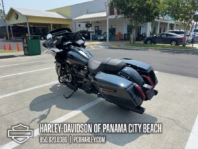 2025 Harley-Davidson<sup>®</sup> Road Glide® thumb 1