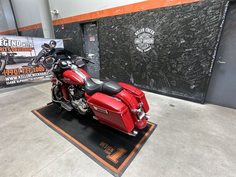 2023 Harley-Davidson<sup>®</sup> Road Glide<sup>®</sup> REDLINE RED