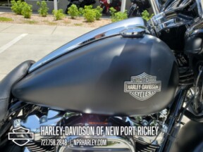 2022 Harley-Davidson<sup>®</sup> Road Glide<sup>®</sup> Special thumb 1