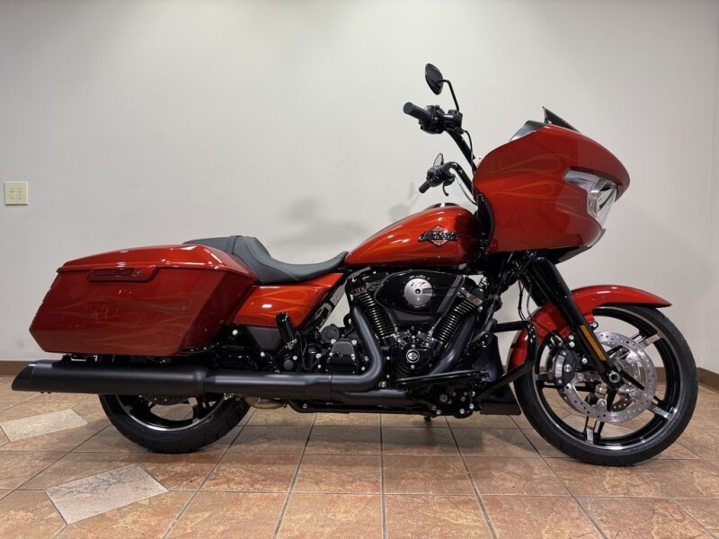 2025 FLTRX Road Glide®