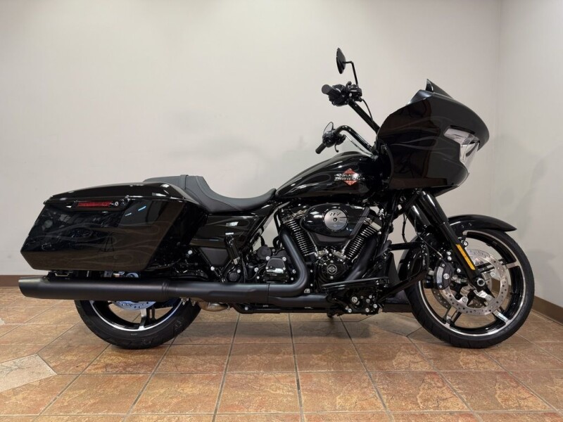 2025 FLTRX Road Glide®