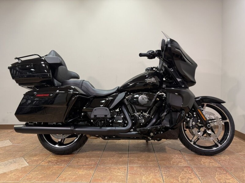 2025 FLHXU Street Glide® Ultra