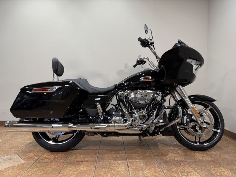 2025 FLTRX Road Glide®