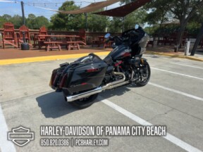 2024 Harley-Davidson<sup>®</sup> CVO™ Road Glide® ST thumb 3