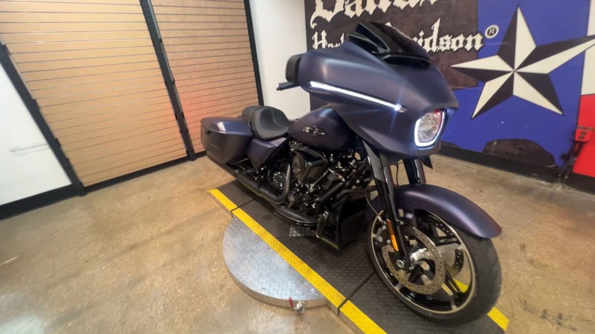 2025 Harley-Davidson Street Glide FLHX - Photo 6