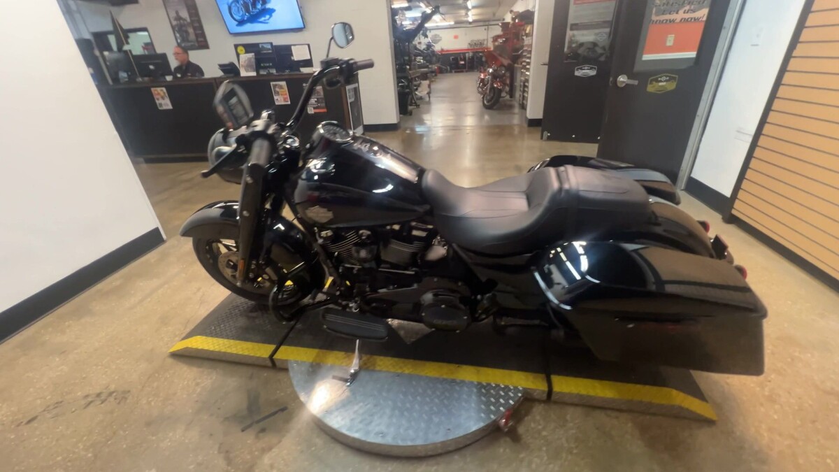 2025 Harley-Davidson Road King Special FLHRXS - Photo 9