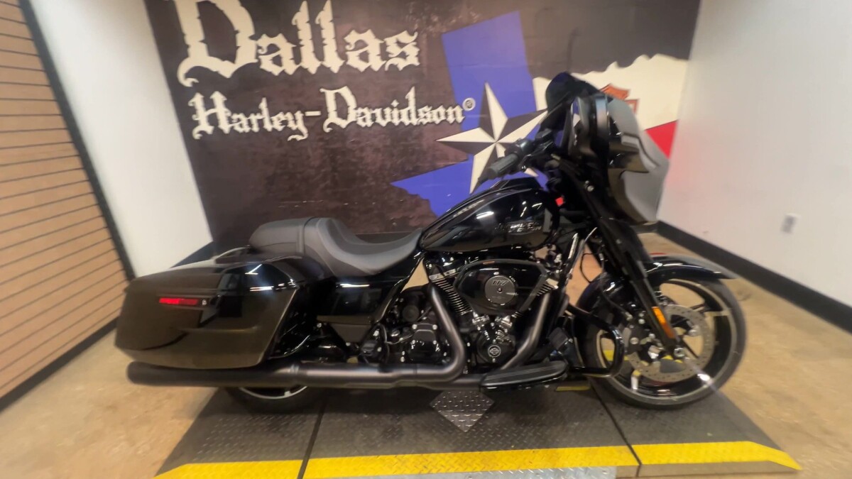 2025 Harley-Davidson Street Glide FLHX - Photo 5