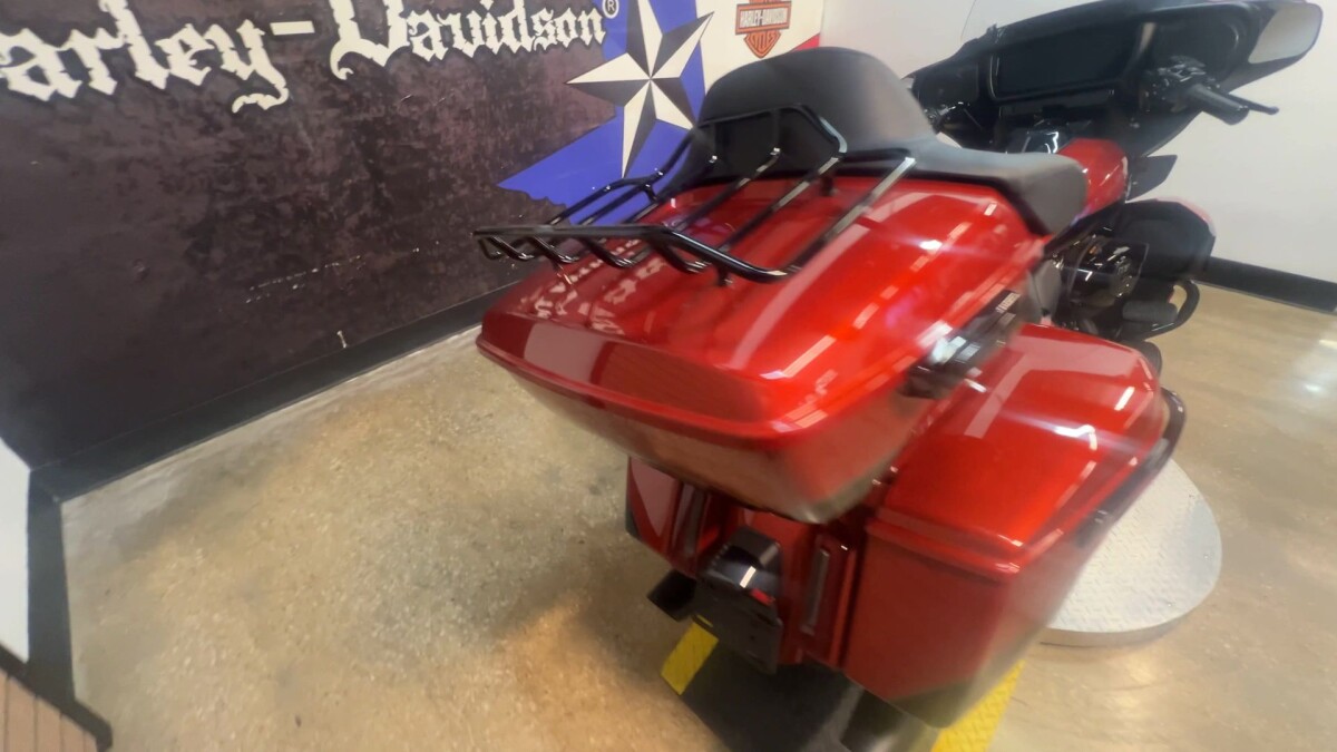 2025 Harley-Davidson Street Glide Ultra FLHXU - Photo 3