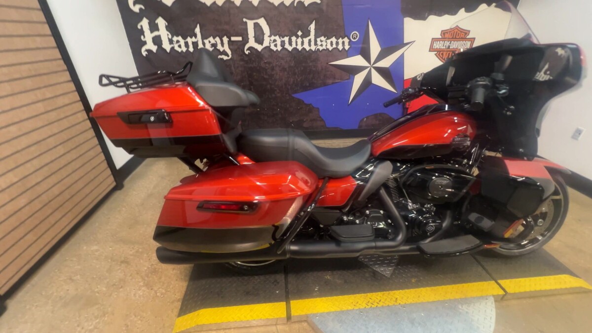 2025 Harley-Davidson Street Glide Ultra FLHXU - Photo 4