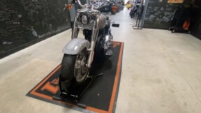 2024 Harley-Davidson<sup>®</sup> Fat Boy<sup>®</sup> 114 BILLIARD GRAY W/ PINSTRIPE thumb 2