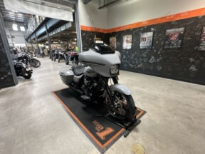 2025 Harley-Davidson<sup>®</sup> Street Glide® BILLIARD GRAY thumb 0