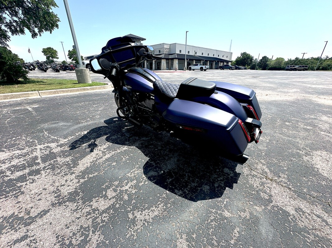 2025 Harley-Davidson Street Glide FLHX
 MSRP $29,999 - Photo 7