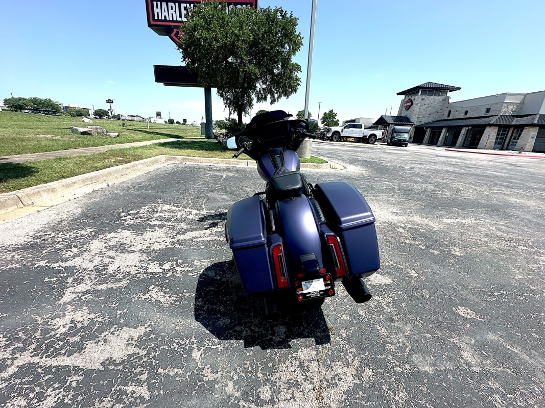 2025 Harley-Davidson Street Glide FLHX
 MSRP $29,999 - Photo 8