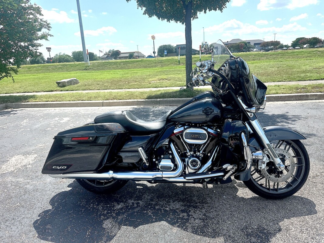 2020 Harley-Davidson CVO Street Glide FLHXSE