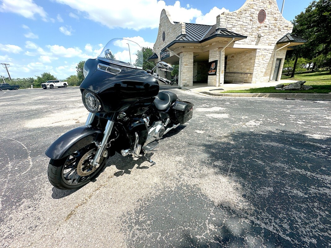 2020 Harley-Davidson CVO Street Glide FLHXSE - Photo 5