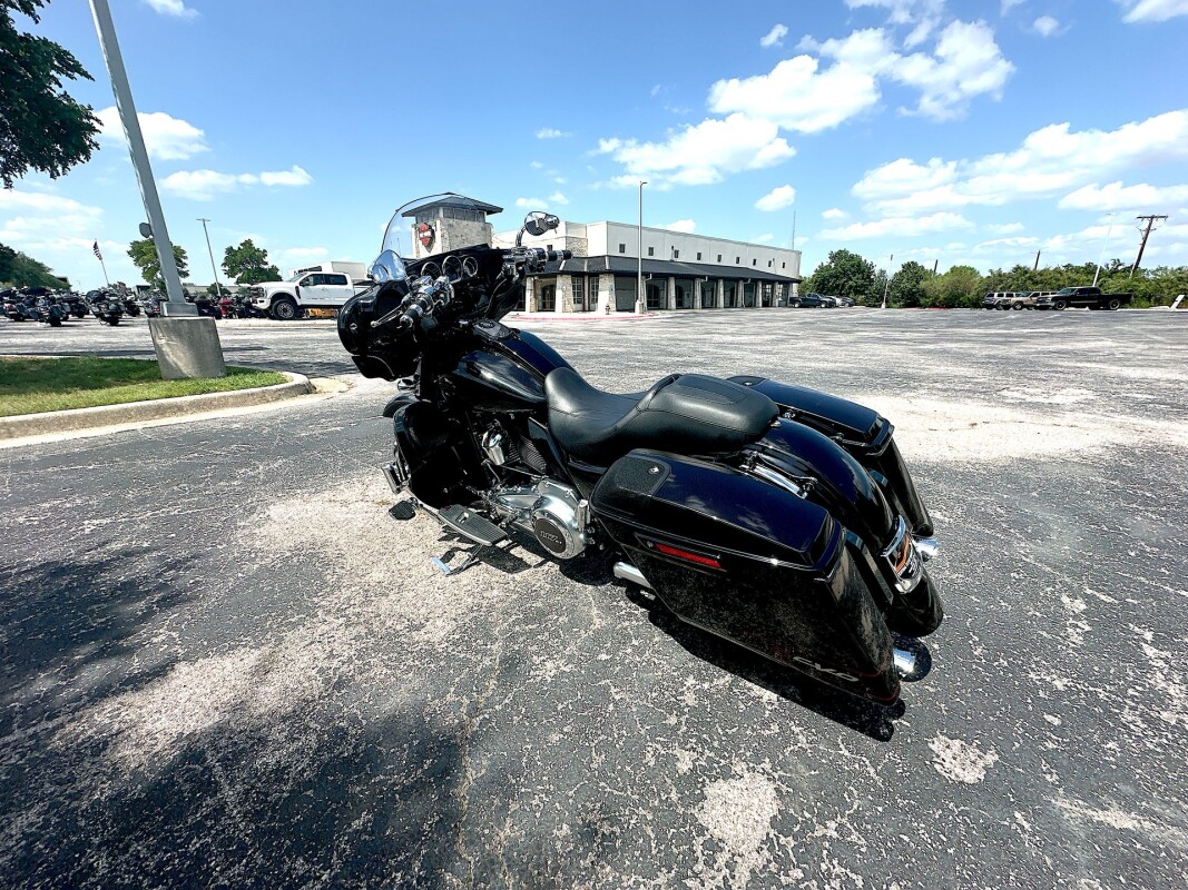 2020 Harley-Davidson CVO Street Glide FLHXSE - Photo 7