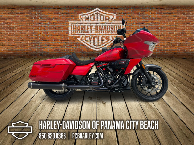 2025 Harley-Davidson<sup>®</sup> CVO™ Road Glide® ST