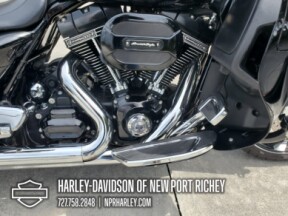 2016 Harley-Davidson<sup>®</sup> CVO<sup>™</sup> Street Glide<sup>®</sup> thumb 0