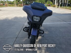 2025 Harley-Davidson<sup>®</sup> Street Glide® thumb 3