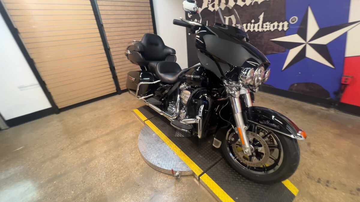 2018 Harley-Davidson Ultra Limited FLHTK - Photo 6