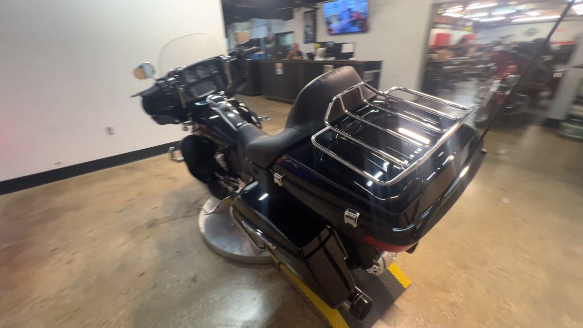 2018 Harley-Davidson Ultra Limited FLHTK - Photo 2