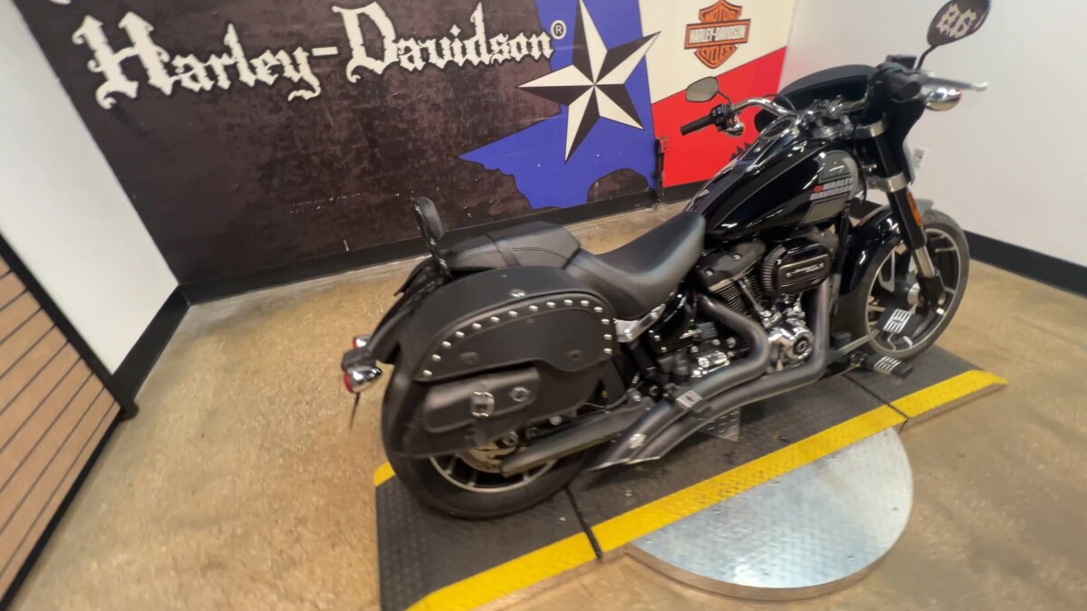 2021 Harley-Davidson Sport Glide FLSB - Photo 4