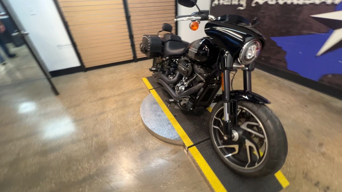 2021 Harley-Davidson Sport Glide FLSB - Photo 6